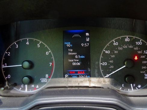 Used 2024 Toyota Corolla LE image 20