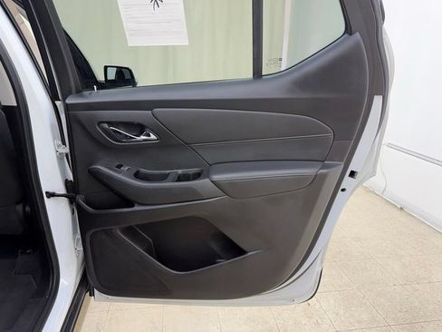 Used 2020 Chevrolet Traverse LT AWD/4WD image 12