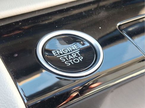 New 2025 Lincoln Navigator Reserve image 20