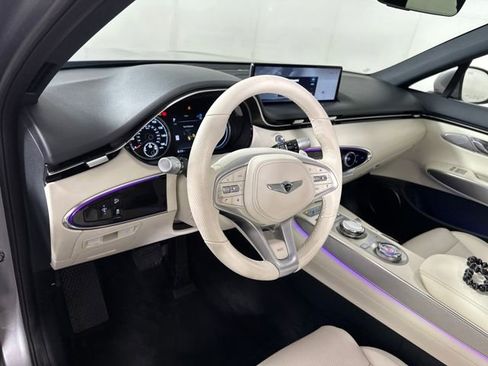 Used 2023 Genesis Electrified GV70 Advanced image 13