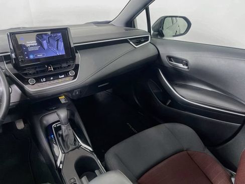 Used 2024 Toyota Corolla SE w/ SE Premium Package FWD image 23