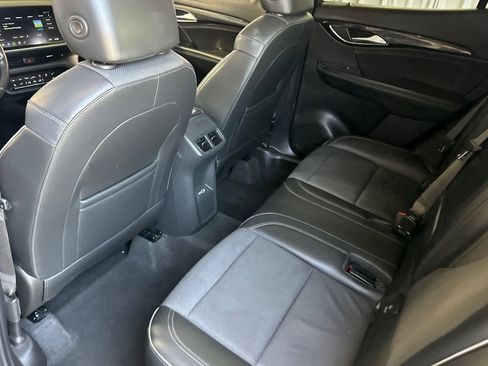 Used 2023 Buick Envision Essence FWD image 5