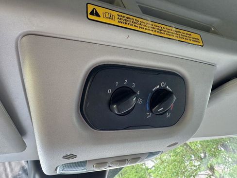 Used 2017 Ford Transit 350 XL RWD image 13