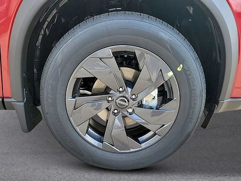 New 2026 Nissan Rogue SV w/ Cold Weather Package AWD/4WD image 9