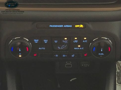 Used 2024 Ford Bronco Sport Outer Banks w/ Tech Package AWD/4WD image 26