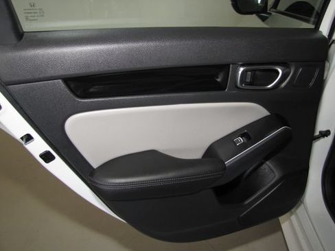 Certified 2025 Honda Civic Sport Touring image 14
