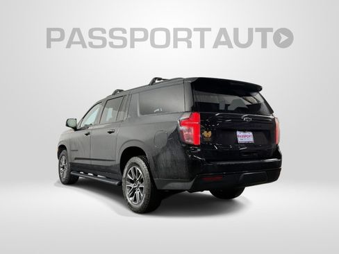 Used 2024 Chevrolet Suburban Z71 w/ Luxury Package AWD/4WD image 4