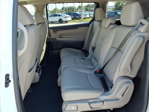 Used 2023 Honda Odyssey EX-L image 22