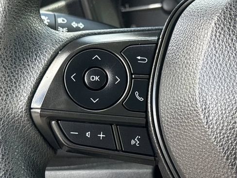 Used 2023 Toyota Corolla LE FWD image 38