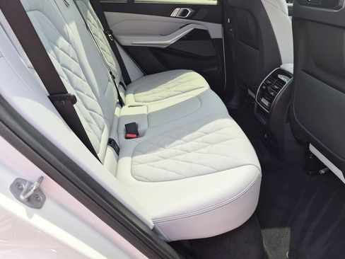 Used 2024 BMW X5 xDrive40i w/ Premium Package AWD/4WD image 22