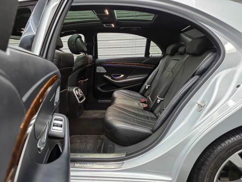 Used 2015 Mercedes-Benz S 550 4MATIC Sedan image 17