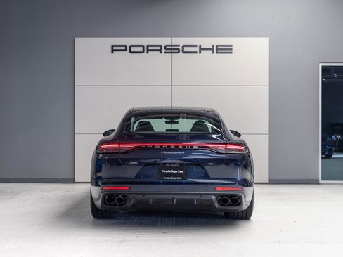 Used 2023 Porsche Panamera 4 Platinum Edition image 6