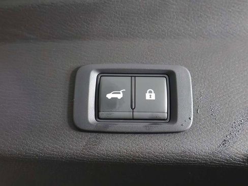 New 2026 Mitsubishi Outlander SE image 21