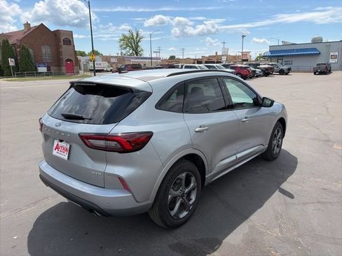Used 2024 Ford Escape ST-Line w/ Tech Pack #1 AWD/4WD image 4