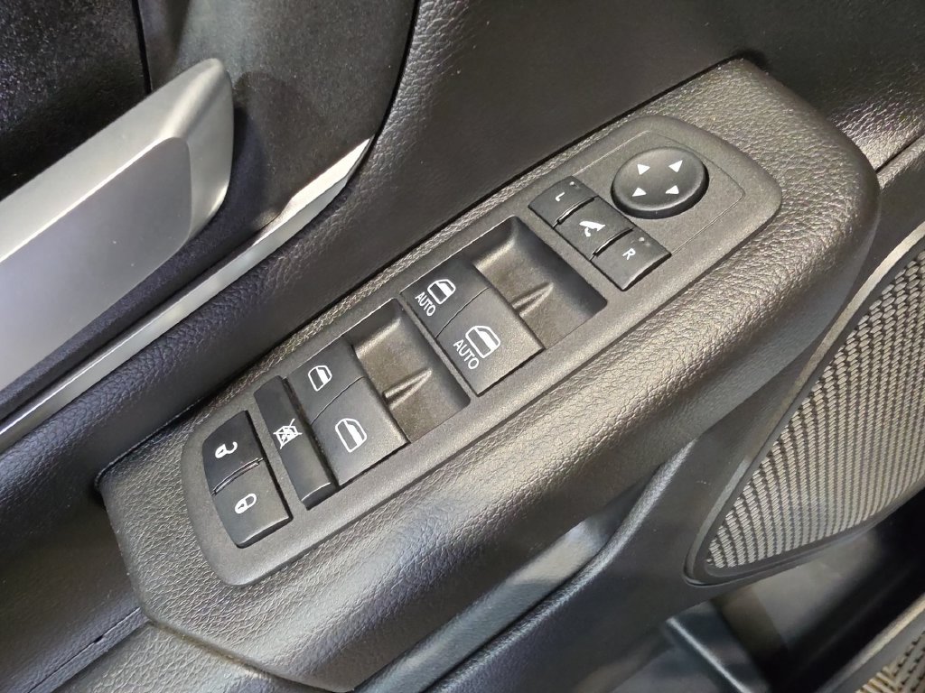 Used 2024 RAM 1500 Big Horn AWD/4WD image 15