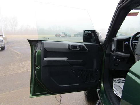 Used 2022 Ford Bronco Big Bend image 12