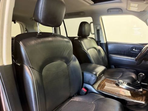 Used 2017 INFINITI QX80 w/ Driver Assistance Package image 27