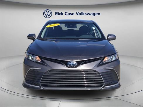 Used 2024 Toyota Camry LE image 4