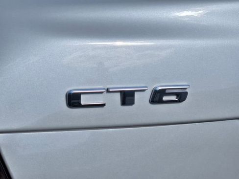 Used 2018 Cadillac CT6 Luxury AWD/4WD image 11
