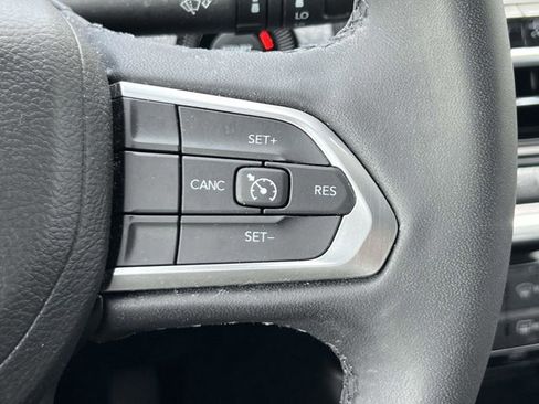 Certified 2023 Jeep Compass Latitude w/ Convenience Group AWD/4WD image 22