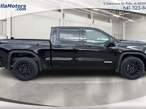 Used 2023 GMC Sierra 1500 Elevation image 2
