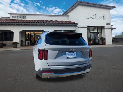 New 2026 Kia Sorento S image 6