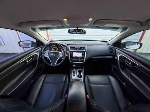 Used 2018 Nissan Altima 2.5 SR w/ SR Special Edition image 19