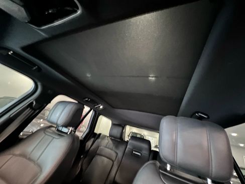 Used 2019 Land Rover Range Rover HSE image 12