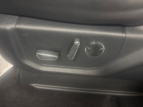 Used 2021 Ford Expedition Max Limited image 15