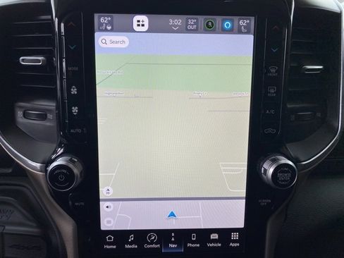 Used 2024 RAM 2500 Laramie image 26