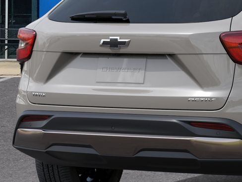 New 2026 Chevrolet Trax ACTIV w/ Driver Confidence Package FWD image 38