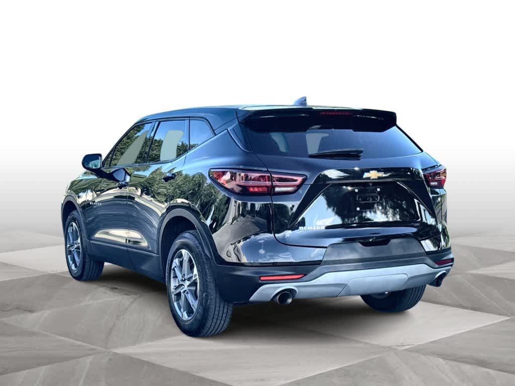 Used 2024 Chevrolet Blazer LT FWD image 6