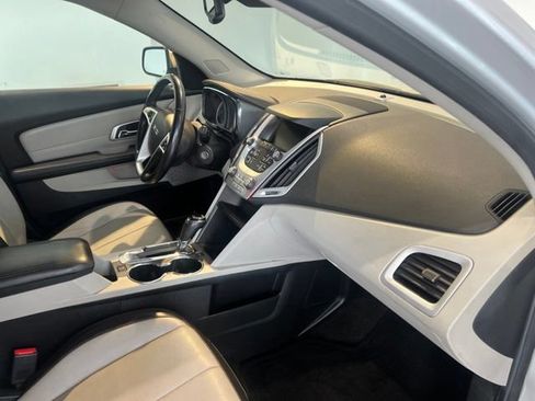 Used 2017 GMC Terrain SLT AWD/4WD image 25