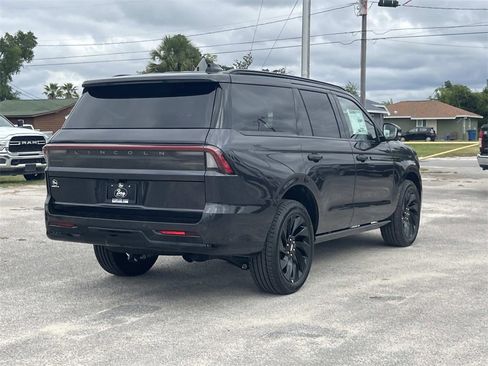 New 2025 Lincoln Navigator Reserve w/ Jet Appearance Package image 5
