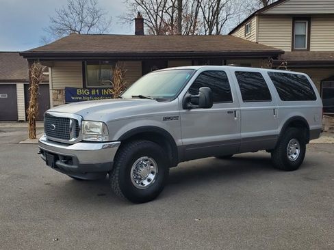 Used 2001 Ford Excursion XLT image 2