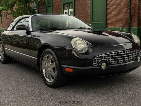 Used 2003 Ford Thunderbird RWD image 16