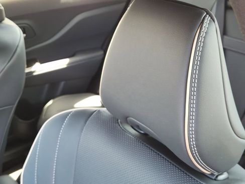 New 2026 Toyota Crown Signia image 13