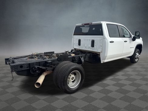 Used 2023 Chevrolet Silverado 3500 W/T w/ WT Convenience Package image 4