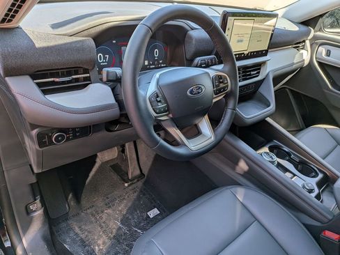 New 2026 Ford Explorer Active w/ Active Comfort Package AWD/4WD image 10