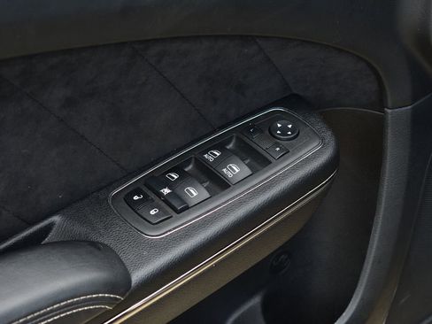Used 2022 Dodge Charger SRT Hellcat w/ Harman/Kardon Audio Group RWD image 15