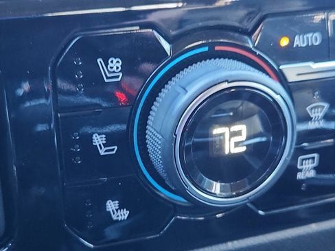 Used 2023 Chevrolet Silverado 1500 LTZ w/ LTZ Premium Package image 19