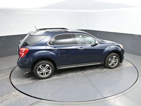 Used 2017 Chevrolet Equinox Premier w/ Enhanced Convenience Package FWD image 23