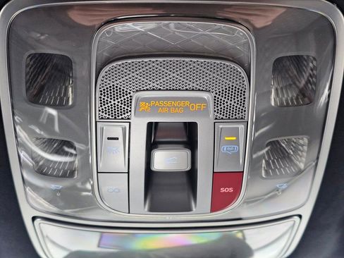 Used 2025 Genesis GV70 3.5T Sport w/ Sport Advanced Package image 18