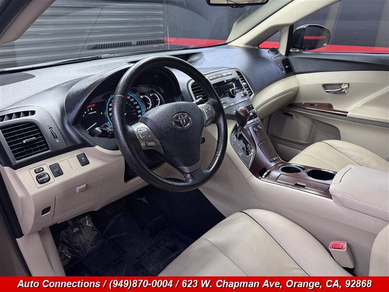 Used 2009 Toyota Venza AWD image 11