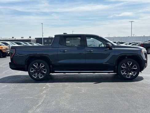 New 2025 GMC Sierra EV Denali image 9