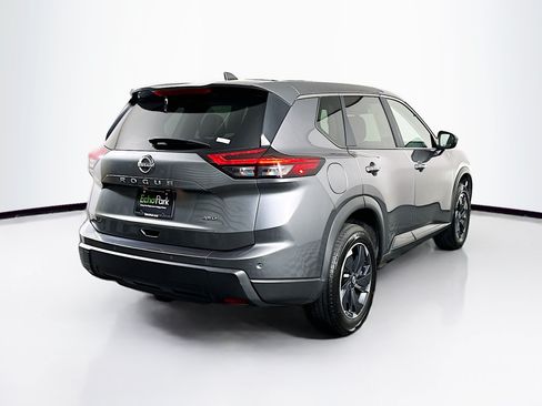 Used 2025 Nissan Rogue SV AWD/4WD image 9