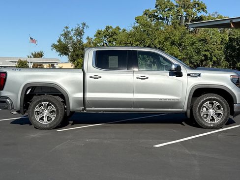 Used 2026 GMC Sierra 1500 SLE image 3