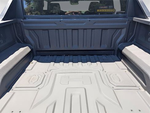 New 2025 GMC Hummer EV 3X w/ Battery Pack, 24 Module Pack image 14