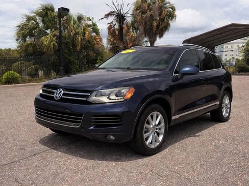 Used 2014 Volkswagen Touareg Sport AWD/4WD image 1