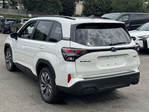 New 2025 Subaru Forester Touring image 5